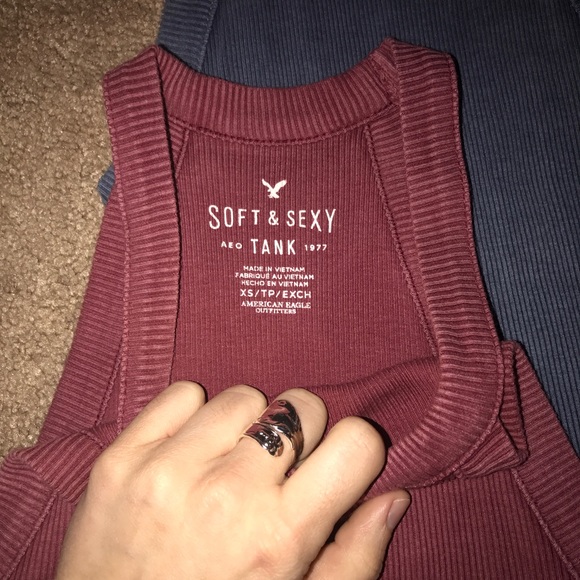 AE Soft & Sexy Tanks - Picture 2 of 2